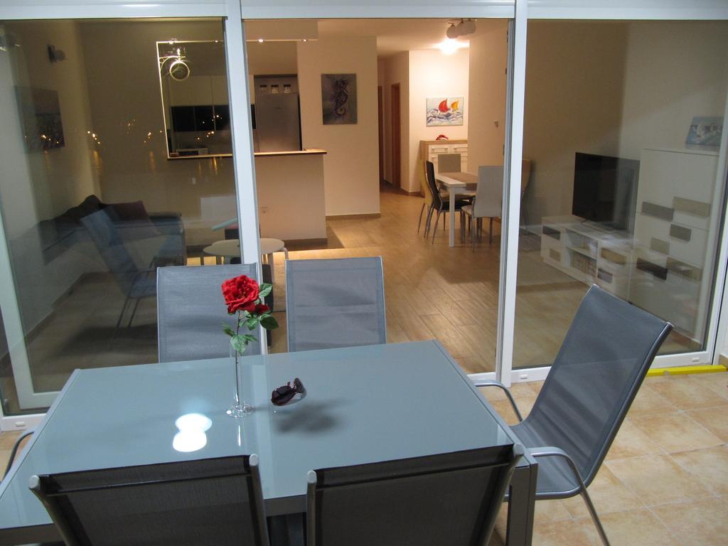 Luxury Apartments Sikiric With Fantastic View On The Sea