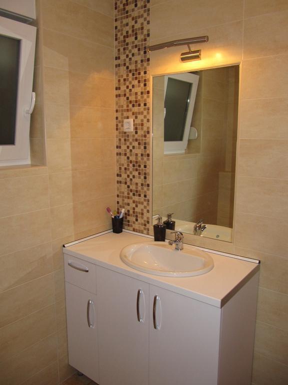 Apartment Luxury Apartments Sikiric With Fantastic View On The Sea Bibinje