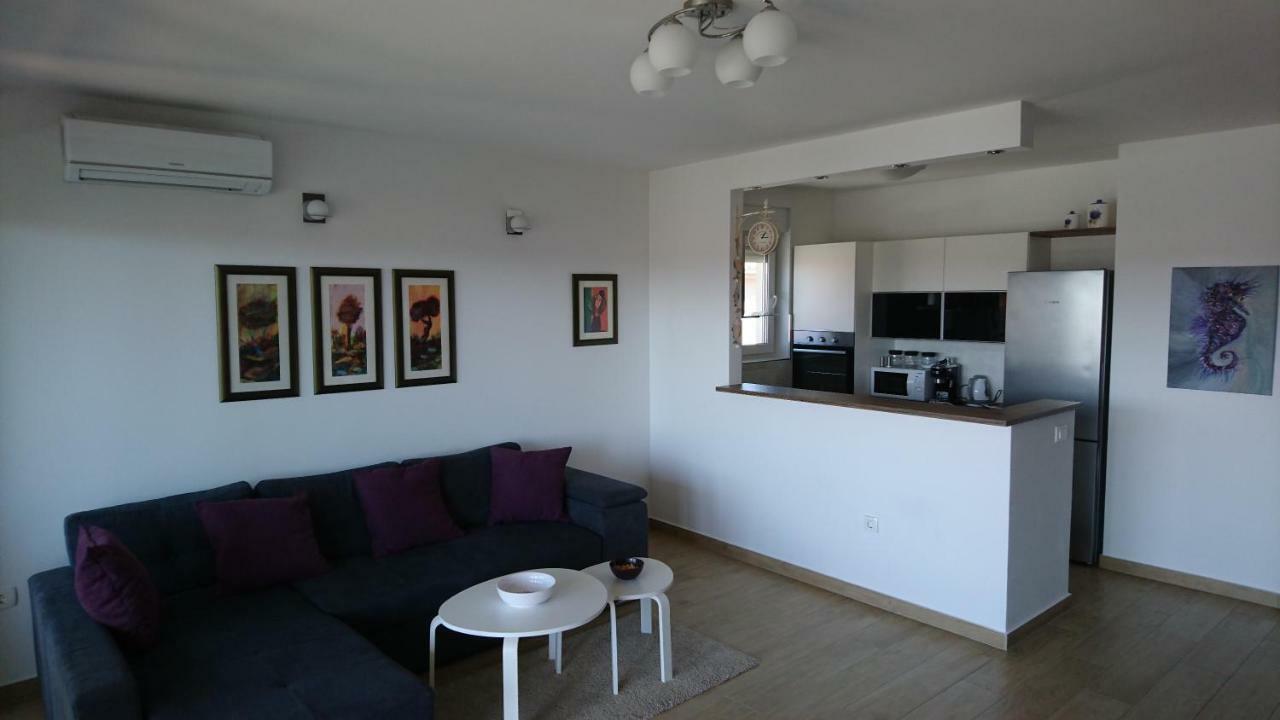 Luxury Apartments Sikiric With Fantastic View On The Sea Bibinje