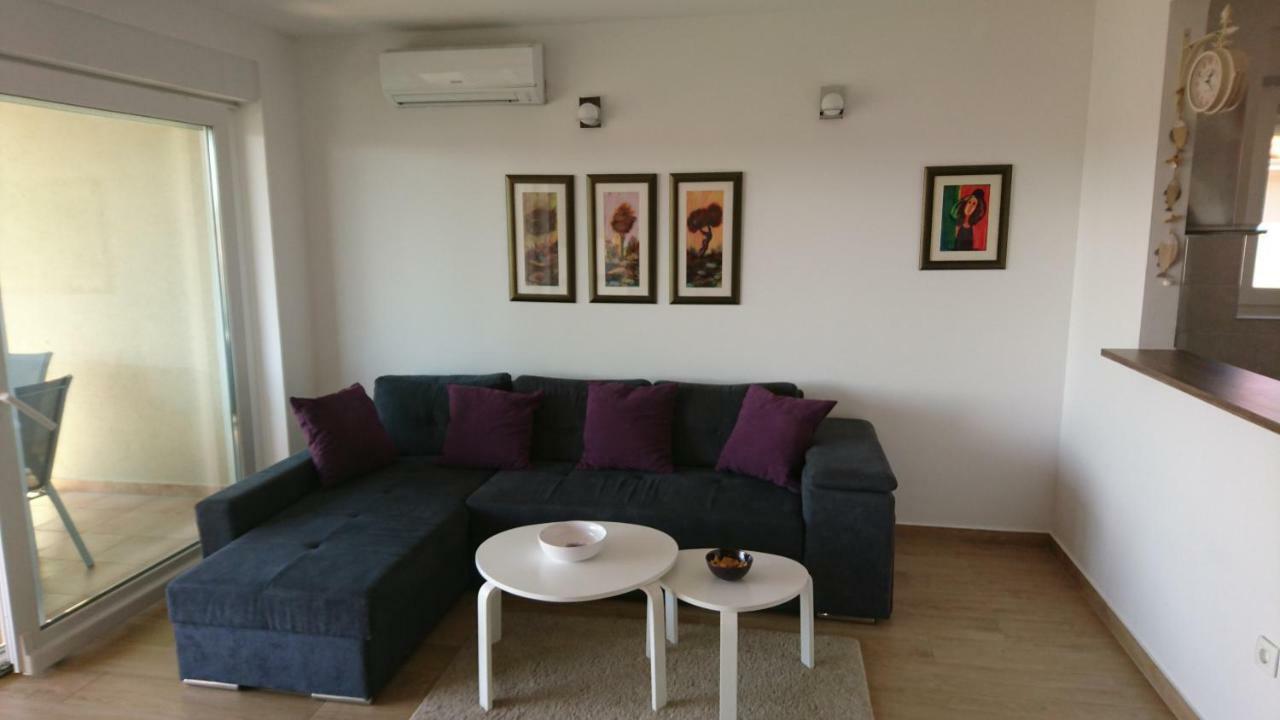 Apartment Luxury Apartments Sikiric With Fantastic View On The Sea Bibinje
