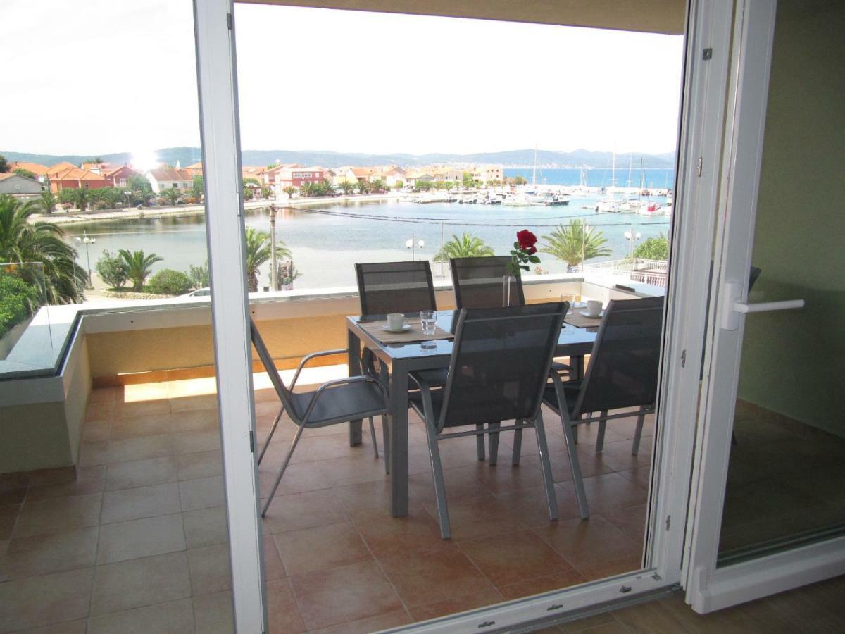 Apartment Luxury Apartments Sikiric With Fantastic View On The Sea *