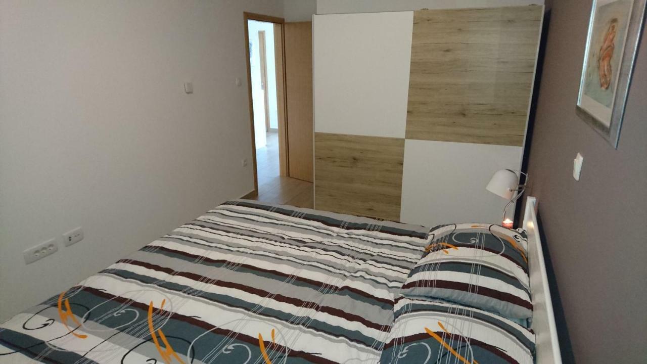 Luxury Apartments Sikiric With Fantastic View On The Sea *